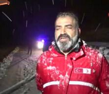 Muş-Bing&ouml;l kara yolunda mahsur kalan 40 ara&ccedil;taki yaklaşık 80 kişi kurtarıldı