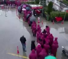 Sakarya&rsquo;da indirimli a&ccedil;ılışa yoğun ilgi: 1 kilometrelik kuyruk oluştu