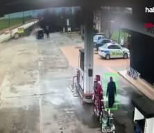 Tokat'ta &ouml;ğrenci servisi kazası kamerada: 6 yaralı