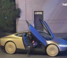 Elon Musk beklenen tarihi a&ccedil;ıkladı: Cybercab 30 bin doların altında satılacak