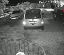 Hatay&rsquo;da s&uuml;r&uuml;c&uuml;s&uuml;n&uuml;n kontrol&uuml;n&uuml; kaybettiği kamyon u&ccedil;urumdan yuvarlandı