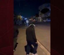 İzmir'de bir grup şehir eşkıyası &ccedil;ocuk otob&uuml;slere taş yağdırdı