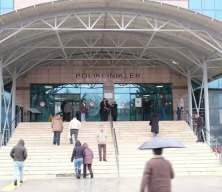 İngiliz hasta SD&Uuml; Hastanesinde sağlığına kavuştu