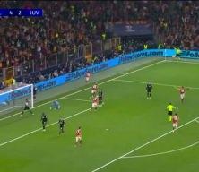 İtalya'nın en &uuml;nl&uuml; gazetesi Juventus'a tepkili! Attıkları manşette Galatasaray &ouml;vg&uuml;s&uuml;