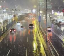 Meteoroloji'den 19 il i&ccedil;in sarı kodlu uyarı: Kar yağışı, sağanak ve fırtına bekleniyor