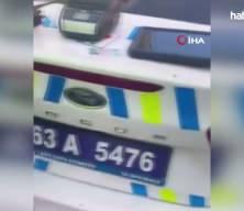 Polise hakaret edip sosyal medyada paylaşan s&uuml;r&uuml;c&uuml; g&ouml;zaltına alındı