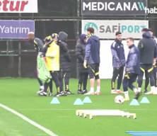 S&uuml;per Ligin zirvesinde dev kapışma  Fenerbah&ccedil;e, 2 eksikle 'Paşa'ya karşı