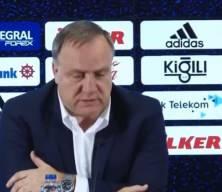 150 bin n&uuml;fuslu &uuml;lkeyi D&uuml;nya Kupası'na taşıyan Dick Advocaat, g&ouml;revinden ayrıldı