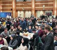 AK Parti İstanbul İl Başkanlığı'nda mahalle başkanlarına y&ouml;nelik iftar programı d&uuml;zenlendi