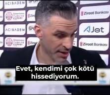 BJK basketbol antren&ouml;r&uuml; ma&ccedil; sonu "Artık oynamamıza izin verin!" diyerek hakemlere isyan etti