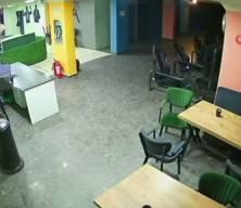 İnternet kafede &ccedil;ocuğun &ccedil;ocuğu bı&ccedil;akladığı anlar kan dondurdu