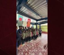 Arakanlı &ccedil;ocuklar Kabe'de Hacılar ilahisini hep bir ağızdan seslendirdi.