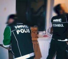 Yurt genelinde zehir tacirlerine darbe &uuml;st&uuml;ne darbe vuruldu!