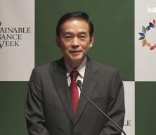 Dev serveti bırakıp tarlaya indi