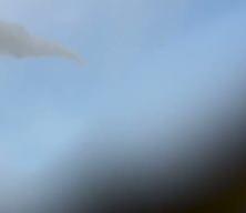 İran f&uuml;zelerle İsrail'i vurmaya devam ediyor!  Beerşaba'da f&uuml;ze d&uuml;şme anı kamerada