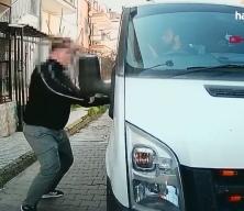 Kamyonetinin camını yumruklayan saldırgana 240 bin lira ceza