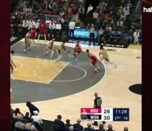 NBA'de Alperen Şeng&uuml;n 32 sayı, 13 ribauntla Rockets'ı galibiyete taşıdı