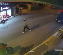 Sarıyer'de silahlı g&ouml;vde g&ouml;sterisi! 18 yaşındaki ş&uuml;pheli: İşi 30 bin liraya aldım