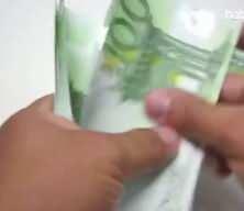 Euro gerilerken dolar y&uuml;kselişini s&uuml;rd&uuml;r&uuml;yor