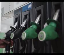 H&uuml;rm&uuml;z gerilimi petrol fiyatlarını u&ccedil;urdu, Trump&rsquo;ın a&ccedil;ıklaması piyasayı rahatlattı