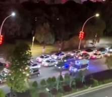 Haberi alan koştu! &Ccedil;in'de akaryakıt istasyonlarında kuyruk