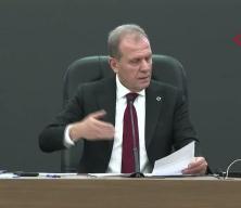 Vahap Se&ccedil;er: "Denetleme yetkisi bize ait değil, biz mağduruz"