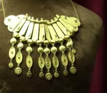 Altın i&ccedil;in kritik eşik: K&uuml;resel bankalar karşı karşıya! Yatırımcı ne yapmalı?