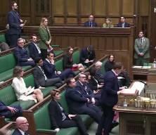 İngiltere, ABD&rsquo;nin İran&rsquo;ın f&uuml;ze &uuml;slerine y&ouml;nelik saldırılarında İngiliz &uuml;slerini kullanmasına izin verdi