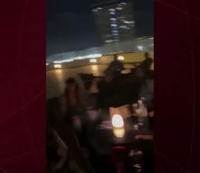 Kolu kırılan Osimhen'in &uuml;lkesindeki g&ouml;r&uuml;nt&uuml;s&uuml; taraftarın tepkisini &ccedil;ekti