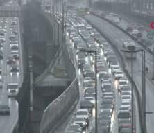 İstanbul'da bayram yağmurlu ge&ccedil;iyor