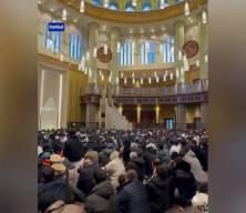 T&uuml;rkiye'nin d&ouml;rt bir yanında bayram sevinci: Camiler doldu taştı