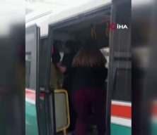 Yolculuk sırasında sancılanan kadın dolmuşta doğum yaptı