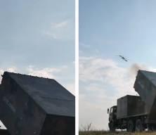 &Ccedil;in, Atlas drone s&uuml;r&uuml; sistemiyle ilk kez sahneye &ccedil;ıktı: Tam 96 İHA aynı anda!