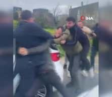 Direksiyon sınavını ge&ccedil;emeyen s&uuml;r&uuml;c&uuml;, babasıyla birlikte eğitmene saldırdı