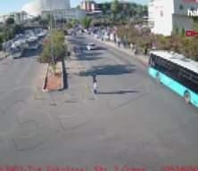 Eşinin &ouml;l&uuml;m&uuml;ne kendisinin yaralanmasına neden olan şof&ouml;re verilen cezayı az buldu