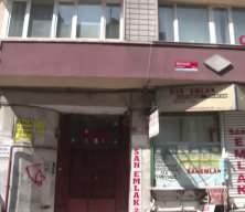 Fatih&rsquo;te tartıştığı eşini d&ouml;verek &ouml;ld&uuml;rd&uuml;