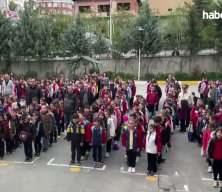 Okullarda ikinci ara tatilin ardından ilk ders zili &ccedil;aldı