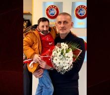 Sosyal medya fenomeni K&ouml;ksal Baba'nın TFF Başkanı Hacıosmanoğlu'nu ziyareti sosyal medyayı salladı