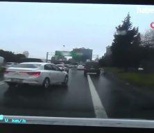 Trafikte boğanıza şeker ka&ccedil;tı, polisin Heimlich manevrası ile hayata d&ouml;nd&uuml;!