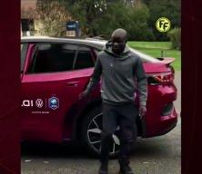 Fransa ve Fenerbah&ccedil;e'nin başarılı oyuncusu Kante m&uuml;tevaziliğiyle dikkat &ccedil;ekti