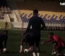 Zenit'te transfer olan Fenerbah&ccedil;e'nin eski oyuncusu jhon Duran'ın a&ccedil;ıklamalarına yalanlama geldi