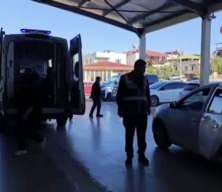 Adana&rsquo;da iş&ccedil;i servisi devrildi: 15 yaralı