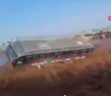 Afganistan ve Pakistan'ı sel vurdu: 47 &ouml;l&uuml;