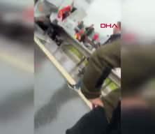  Başakşehir'de servis minib&uuml;s&uuml;n&uuml;n karıştığı zincirleme kaza ; yaralılar var