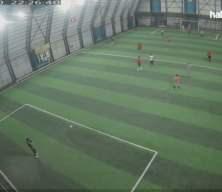 Halı sahada fenalaşan kişinin yaşamını yitirdiği olayın g&ouml;r&uuml;nt&uuml;leri ortaya &ccedil;ıktı