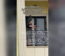 Kosova'da coşku tavan yaptı! Otelden uyarı geldi: &Ccedil;ocuklar uyuyor