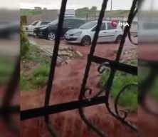 Adana&rsquo;da dolu, sağanak ve hortum hayatı fel&ccedil; etti