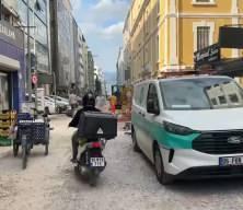 Alsancak&rsquo;ta bitmeyen altyapı &ccedil;alışmaları esnafı isyan ettirdi