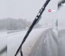 Ankara'da nisan s&uuml;rprizi: Y&uuml;ksek kesimlere kar yağdı