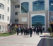 Burdur'da bir kadının evinde &ouml;ld&uuml;r&uuml;lmesine ilişkin davada 2 sanığa ağırlaştırılmış m&uuml;ebbet